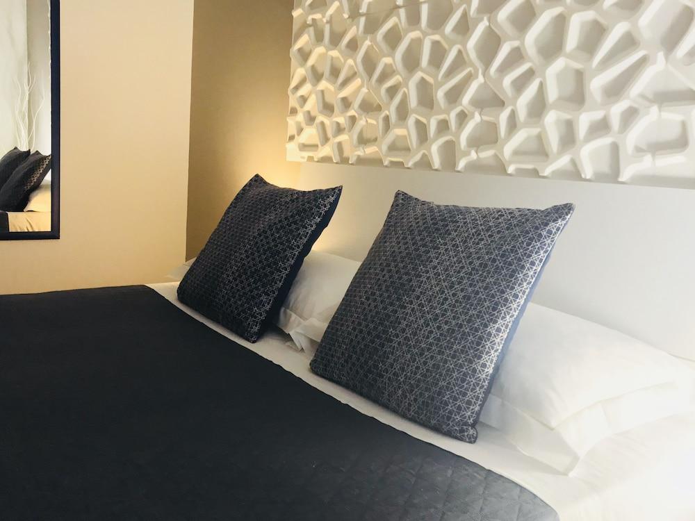 B&B Stesicoro Inhabit - Guesthouse City Center Κατάνια Εξωτερικό φωτογραφία